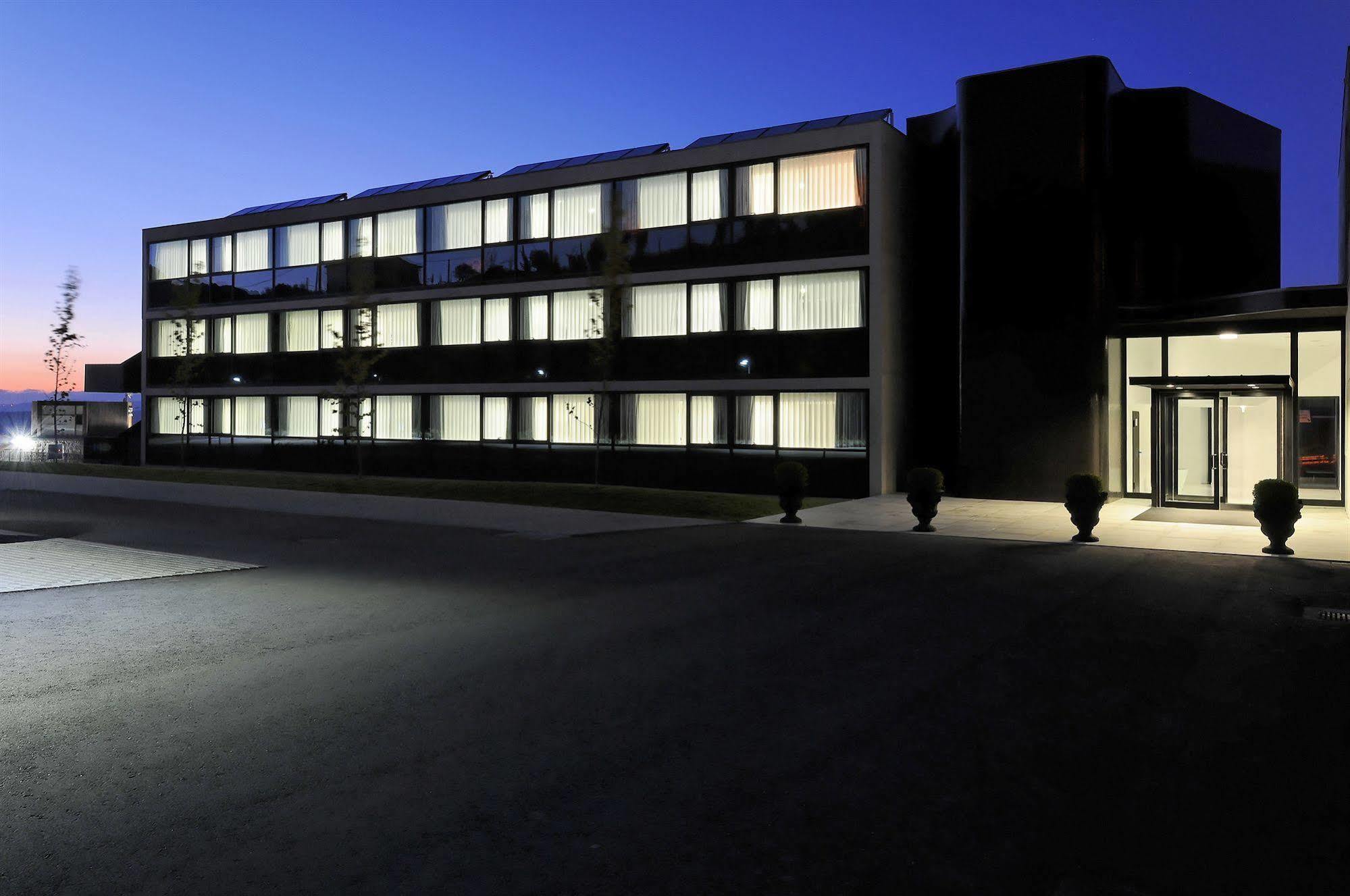 Open Village Sports Hotel & Spa Club Guimarães Kültér fotó